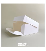 Berliner Box Battal Beyaz 25 Adet ( 18x18x9 Cm )