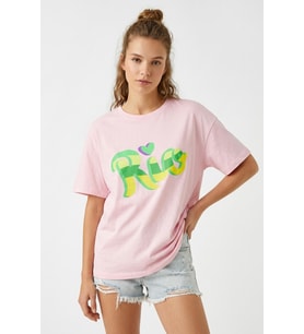 Kadın Pembe Rio Baskılı Oversize Bisiklet Yaka Tişört