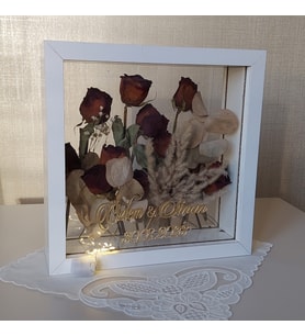 Ledli İsimli 25x25 Cm Çift Yönlü Beyaz Derin Gül Çerçevesi! Gelin Buketi Çerçevesi!