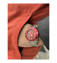 Yeni Seri Takvimli Unisex Kol Saati Rolex Model Metal Gümüş Kırmızı Renk Çelik Sınırlı Sayıda Kutu İçerisinde Gönderilecektir Özel Üretim Hediyelik Abi Abla Baba Anne Erkek Kız Arkadaş Nişanlı Koca Kadın Kardeşe Eşe Sözlü Kuzen Teyze Dayı Amca Hediye