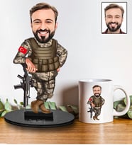 Kişiye Özel Asker Tasarımlı Karikatür Biblo Ve Kupa Hediye Seti 88