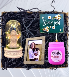 Kişiye Özel Fotoğraflı Hediye Seti & Işıklı Beyaz Melekli Fanus & Kokulu Pembe Mum
