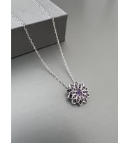 Zeta Jewel 925 Ayar Gümüş Lotus Çiçek Kolye- Ametist Taşlı Zarif Hediye (Gümüş Gri)