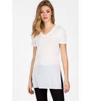 9041038 V Yaka Yanı Yırtmaçlı Kısa Kol T.Shirt EKRU