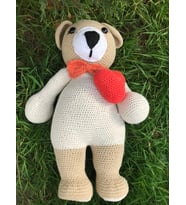 Kırmızı Kalpli Amigurumi Büyük Ayı