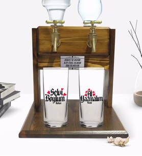 BK Gift Kişiye Özel Renkli Baskılı Selvi Boylum Al Yazmalım Tasarımlı İkili Rakı Bardağı ve Çift Musluklu Doğal Ahşap Rakı Standı-3 (Model 1)