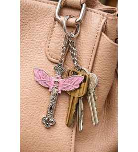 Gotik Butterfly Kanatlı Haç Anahtarlık Gümüş Renk Metal Unisex