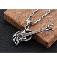 Paslanmaz Çelik Kurukafa Detaylı Hard Rock Gitar Kolye