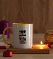 Kişye Özel Polaroid Tasarım Fotoğraflı Ahşap Altlıklı Mumlu Sarı Kupa