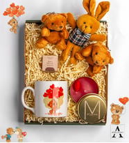 Kişiye Özel Best Friends Hediye Seti- 2 Adet Ayıcık Anahtarlık- Tavşan Anahtarlık- Gold Mum- Tea Bag Müslin Çay- Beyaz Baskılı Kupa