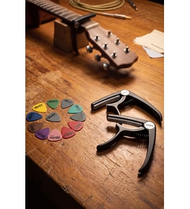 Lastvoice LCT-90BK-X Kaliteli Gitar Capo Sağlam Tutuş ( 2'li Set+12 Pena)