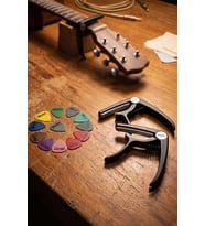 Lastvoice LCT-90BK-X Kaliteli Gitar Capo Sağlam Tutuş ( 2'li Set+12 Pena)
