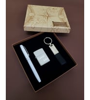 İsme Özel Kutulu Çakmak Anahtarlık Ve Metal Kalem & Hediyelik Kutulu Set