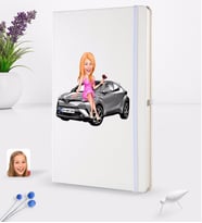 BK Gift Kişiye Özel Plakalı Kadın Toyota C-HR Karikatürlü Beyaz Termo Deri Defter 16x24cm Model 1
