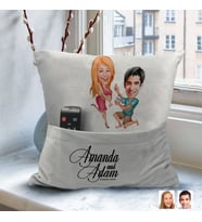 BK Gift Kişiye Özel Sevgililer Karikatür Tasarımlı Organizer Kumanda ve Atıştırmalık Cepli Gri Kırlent Yastık-19 Arkadaşa Hediye, Cepli Yastık