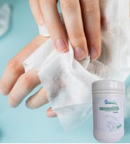 QUICKCARE Dezenfektanlı Hijyenik El Temizleme Mendili 150 Yaprak (Beyaz)