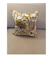 Gardens Çiçek Baskılı Pamuklu Kumaş Krem Yeşil Kırlent 45X45 Cm  811