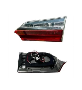 TOYOTA COROLLA SAĞ BAGAJ STOP LEDLİ 2013-2018 81580-02A30-CAP