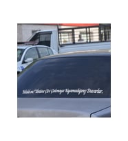 Yıkıldı Mı Üstüne Çivi Çakmaya Kıyamadığınız Duvarlar Oto Arkası Yazı Sticker 90*8 Cm