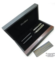 Scrikss Special İsme Özel Siyah Karbon Gri Ahşap Kutulu Dolma Kalem + Roller Kalem Set