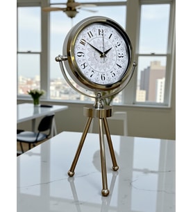 Krom Motif Tasarım Üç Ayaklı Metal Masa Saati (Kahverengi Açık)