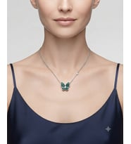 Kadın Yeşil Renk Kelebek Model Gümüş Kolye