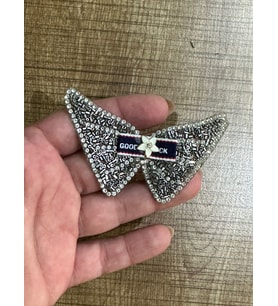 8X6 CM ÜTÜ İLE YAPIŞAN TAŞ İŞLEME ARMA APLİKE DİKİŞ AKSESUARI