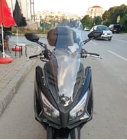 MOTOCAM Kymco Xtown CT 250 Ön Cam 2020-2026 Model 83cm Şeffaf Renkli 4mm UZUN