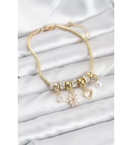 Pirinç Gold Renk Kutup Yıldızı ve Kalp Charmlı Kadın Bileklik - TJ-BB8181