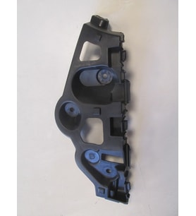 Dacia Sandero 13/16 Arka Tampon Bağlantı Braketi· Sağ