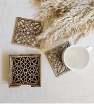 LeradLazerArt  6'lı Lazer Kesim Boyalı Ahşap Bardak Altlığı Seti. 12x12 cm. Ev ve iş yeri dekorasyonu