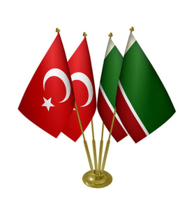 Masa Üstü Çeçenistan Bayrağı Türk Bayrağı Dörtlü Pirinç Direk Masa Bayrak Seti