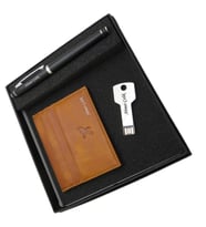 Signator D396 İsme Özel Set - Deri Kartlık + 32 Gb. Anahtar Usb Bellek  + Kalem Seti  İsme Özel Hediyelik Set (Karışık)