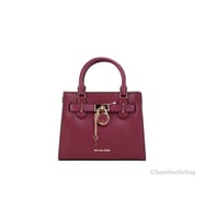 Michael Kors Hamilton Küçük  Grained Deri Çapraz Kadın El Çantası