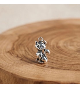 Gümüş Kedi Kolye Ucu 925 Ayar Gümüş Kedi Figürlü Unisex Kolye Ucu
