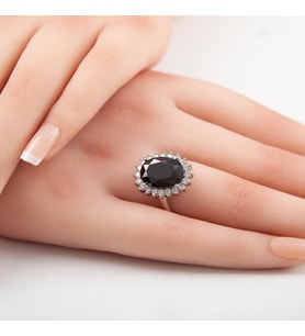 Siyah Oval Taşlı Zirkon  925 Ayar Gümüş Kadın Yüzük