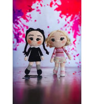 Wednesday ve Enid Amigurumi El Örgüsü Oyuncak Wednesday Organik Oyuncak Bebek