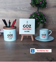 Göz Doktoru Hediye Seti Dekoratif Taş, Kalemlik, Ahşap Altlıklı Türk Kahvesi Fincanı Hediye (Model 2)