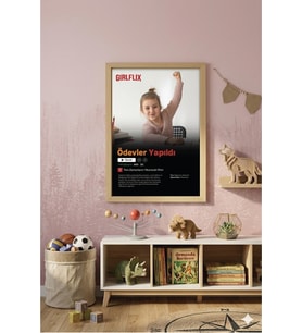 Kişiye Özel Film Posteri Ahşap Tablo  Girlflix UV Baskı Çerçeveli