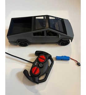 Uzaktan Kumandalı Şarjlı Tesla Cybertruck Siyah Renk 25 Cm