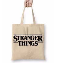 Stranger Things 05 Bez Çanta Uzun Saplı