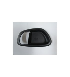 HYUNDAI I10- 08/11; ÖN KAPI İÇ AÇMA KOLU ÇERÇEVESİ SAĞ SİYAH 82621-0X0004X 608-3011A