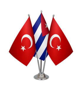 Masa Üstü Küba Bayrağı Türk Bayrağı Üçlü Krom Direk Masa Bayrak Seti