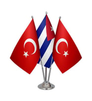 Masa Üstü Küba Bayrağı Türk Bayrağı Üçlü Krom Direk Masa Bayrak Seti