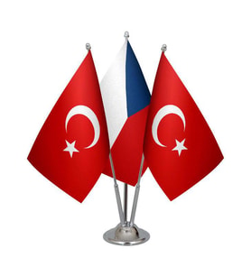 Masa Üstü Çek Cumhuriyeti Bayrağı Türk Bayrağı Üçlü Krom Direk Masa Bayrak Seti