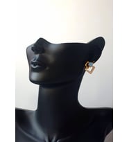 Altın Kaplama Gold Neon Mineli  Kare Zirkon Taşlı Minimalist Küpe (Turkuaz)