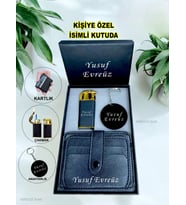 Kişiye Özel İsimli Çift Ateşli Lüks Çakmak & Kartlık & Anahtarlık 3 Lü Hediye Set Özel İsimli Kutulu