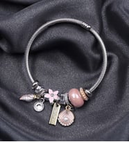 Gümüş Renk Pembe Charm Çelik Bileklik
