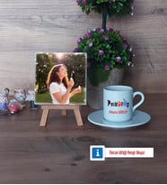Psikolog Fotoğraflı Dekoratif Taş, Ahşap Altlıklı Türk Kahvesi Fincanı Hediye (Model 2)