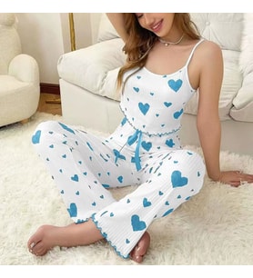 Kalp Desenli Pijama & Uyku Takımı – Rahat & Şık W2011